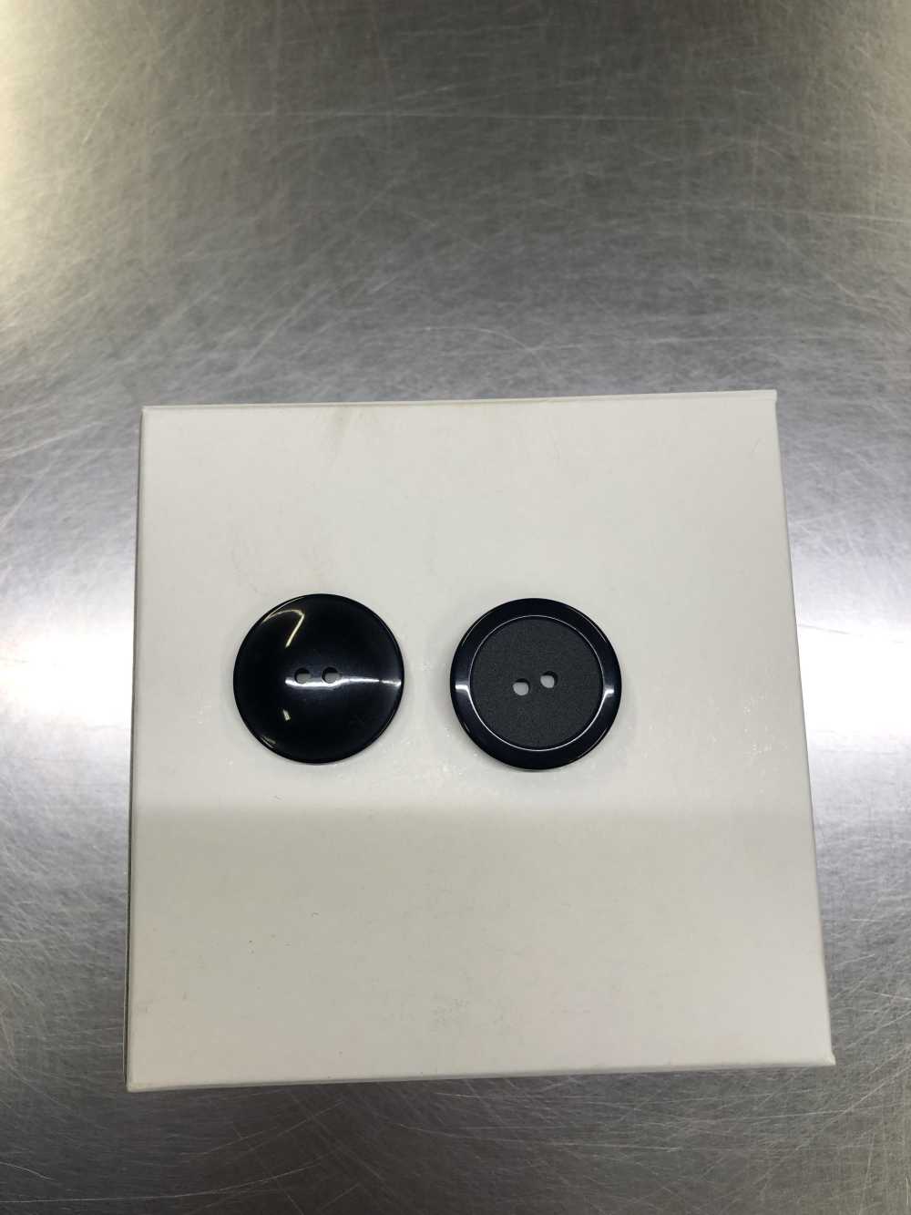 RC25 [아울렛] 코트용 2홀 폴리에스터 단추