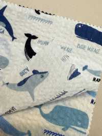 82158 세븐베리® 리플 크로스 더 씨 이즈 어 맨 로맨스 웨일[원단] VANCET 서브 사진